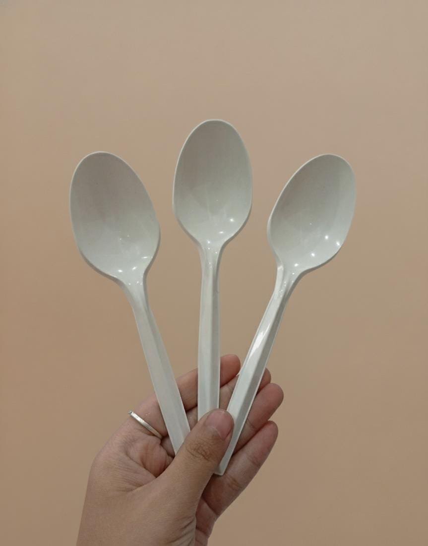 Sendok kcs putih dof — kemasan plastik